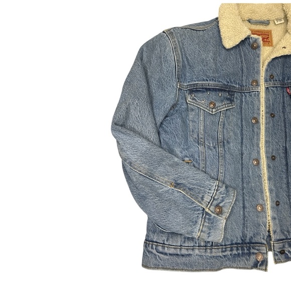 Levi’s Embellished Sherpa Denim Trucker Jacket Medium - Picture 4 of 13